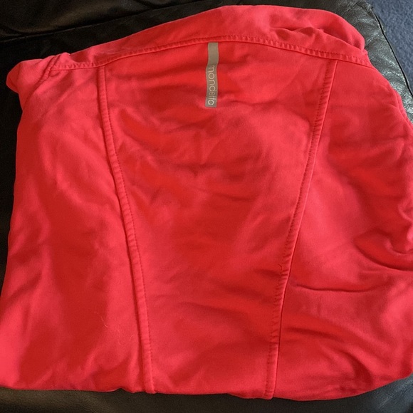 Mondetta Pullover - Picture 2 of 2